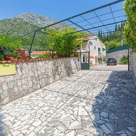 Apartments Silverija - Garden And Parking *